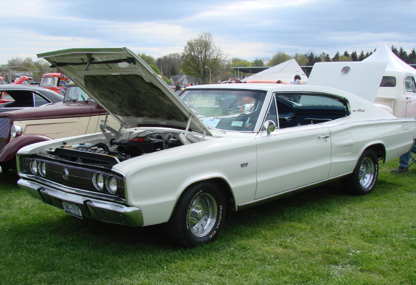 r07-66charger.jpg